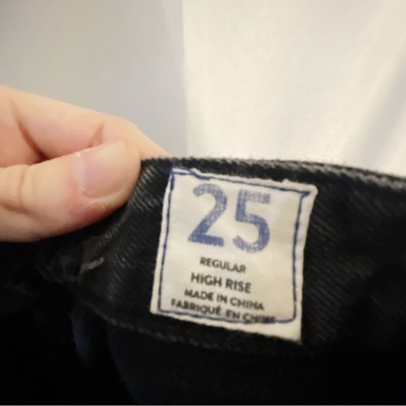 3 for 25! 🌻 Free People- High Rise Black/Grey Distressed Raw Hem Ankle Jeans - Picture 4 of 5